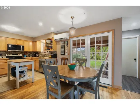 4204 Dogwood Avenue Tillamook OR 97141