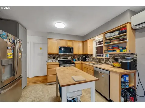 4204 Dogwood Avenue Tillamook OR 97141