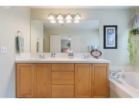 6260 SW 208th Terrace Beaverton OR 97078