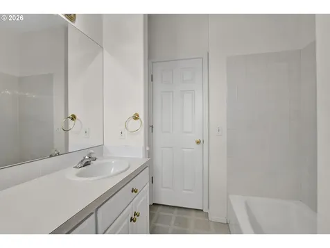 223 Beringer Court Eugene OR 97404