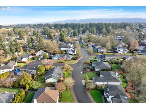 223 Beringer Court Eugene OR 97404