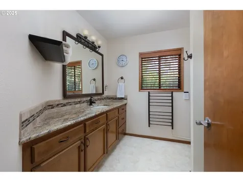 2011 NE Devils Ridge Road Lincoln City OR 97367