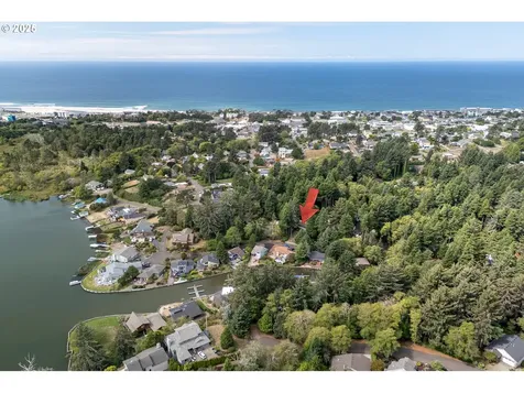 2011 NE Devils Ridge Road Lincoln City OR 97367
