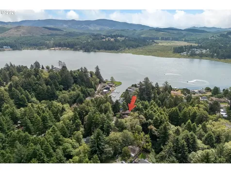 2011 NE Devils Ridge Road Lincoln City OR 97367