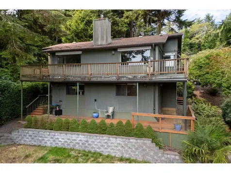 2011 NE Devils Ridge Road Lincoln City OR 97367