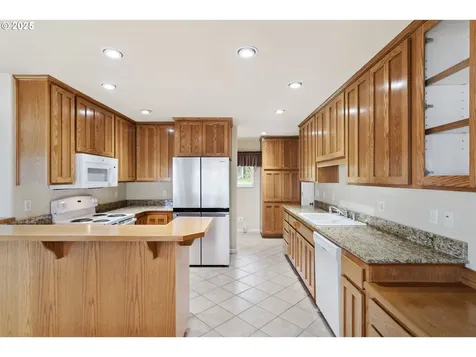 5192 Russell Drive Florence OR 97439