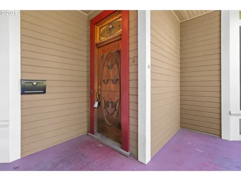 4145 S Corbett Avenue Portland OR 97239