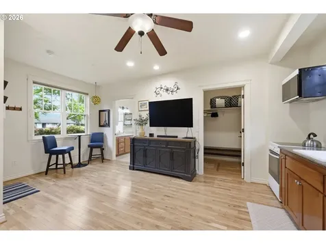 2148 Lomond Avenue Springfield OR 97477