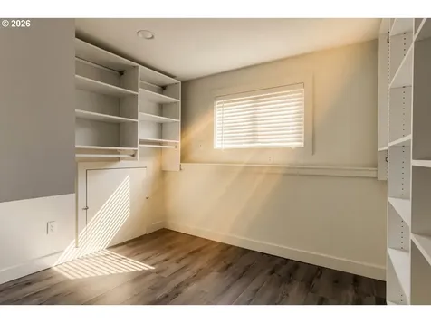 9165 SW 70th Avenue Portland OR 97223