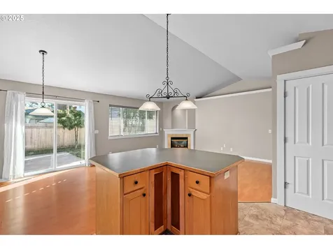 1453 Escalante Street Eugene OR 97404