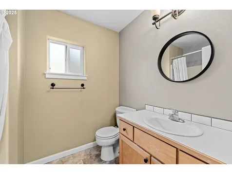 1453 Escalante Street Eugene OR 97404