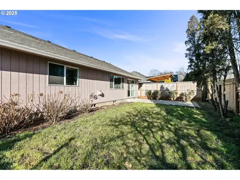 1453 Escalante Street Eugene OR 97404