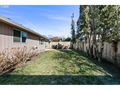 1453 Escalante Street Eugene OR 97404