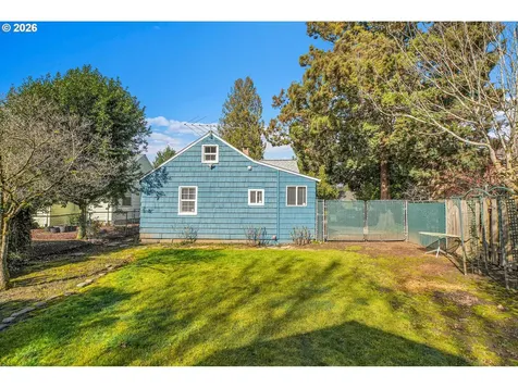 234 NE Grant Street Hillsboro OR 97124