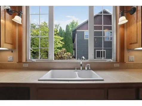 837 NE 67th Avenue Hillsboro OR 97124