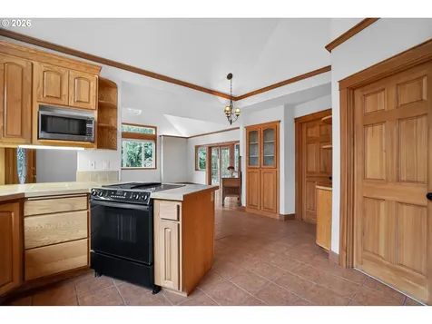 837 NE 67th Avenue Hillsboro OR 97124