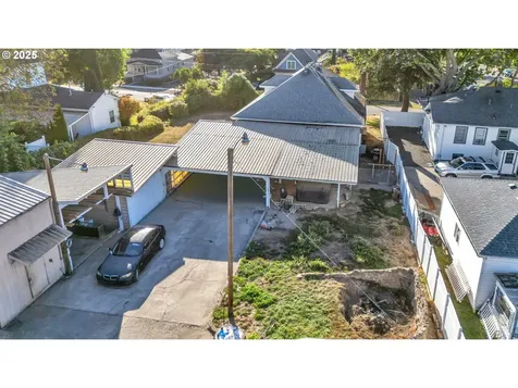 271 N 3rd Street Jefferson OR 97352
