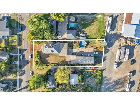 271 N 3rd Street Jefferson OR 97352