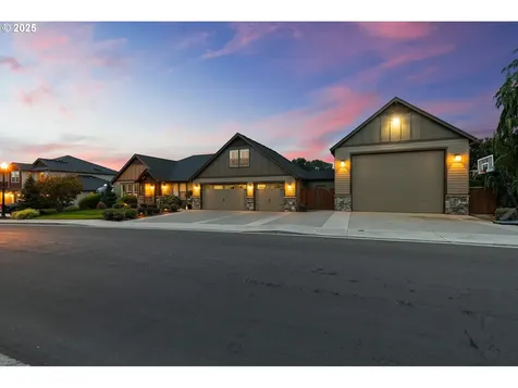 12500 NW 48th Court Vancouver WA 98685