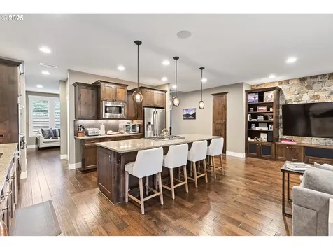12500 NW 48th Court Vancouver WA 98685