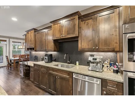 12500 NW 48th Court Vancouver WA 98685