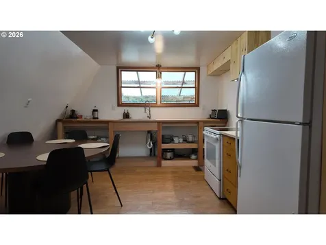 26022 S Elwood Road Colton OR 97017