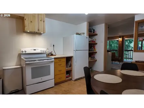 26022 S Elwood Road Colton OR 97017