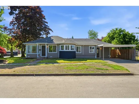1303 NE Logan Street Mcminnville OR 97128