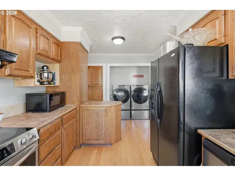 1303 NE Logan Street Mcminnville OR 97128