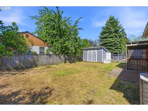 1303 NE Logan Street Mcminnville OR 97128