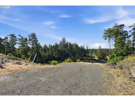 2215 Garfield Street North Bend OR 97459