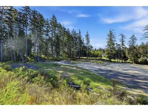 2215 Garfield Street North Bend OR 97459