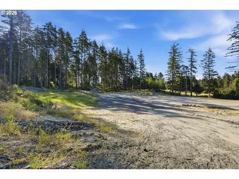 2215 Garfield Street North Bend OR 97459