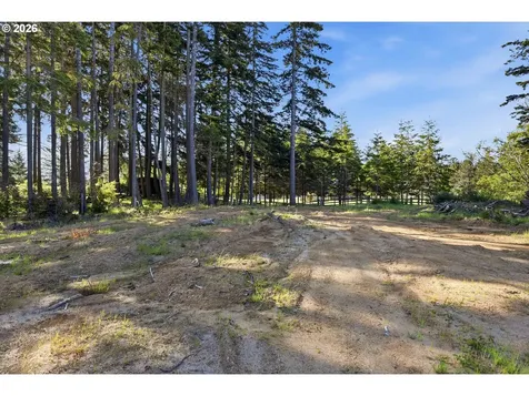 2215 Garfield Street North Bend OR 97459