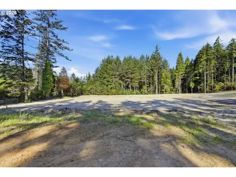 2215 Garfield Street North Bend OR 97459