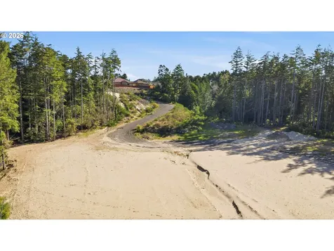 2215 Garfield Street North Bend OR 97459