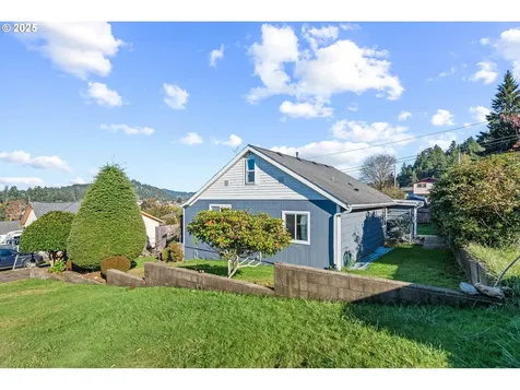 900 Doyle Street Reedsport OR 97467