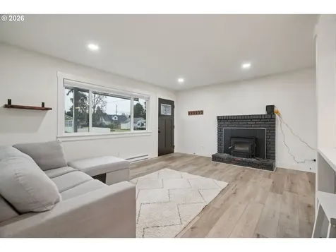 712 S Willamette Street Newberg OR 97132