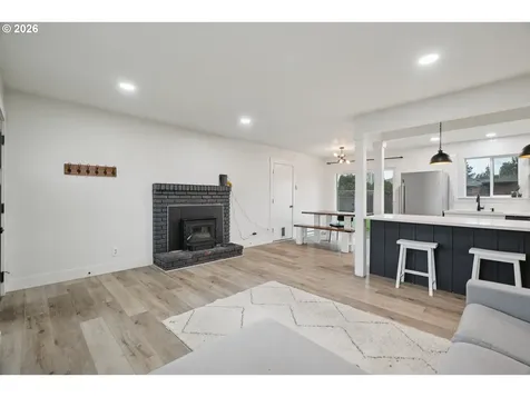 712 S Willamette Street Newberg OR 97132