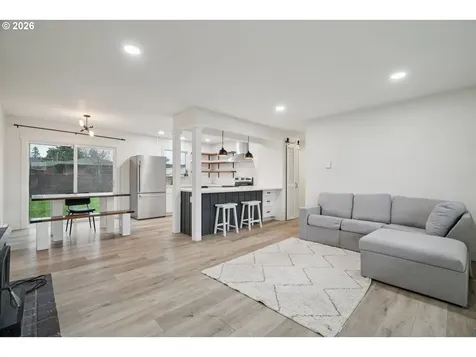 712 S Willamette Street Newberg OR 97132