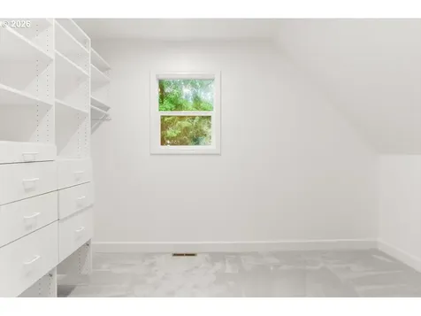 2622 SW Davenport Court Portland OR 97201