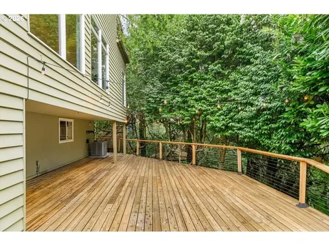 2622 SW Davenport Court Portland OR 97201