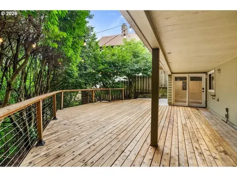 2622 SW Davenport Court Portland OR 97201