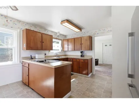 3115 SW Illinois Street Portland OR 97239