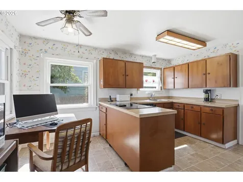 3115 SW Illinois Street Portland OR 97239