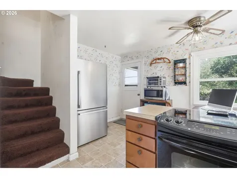 3115 SW Illinois Street Portland OR 97239