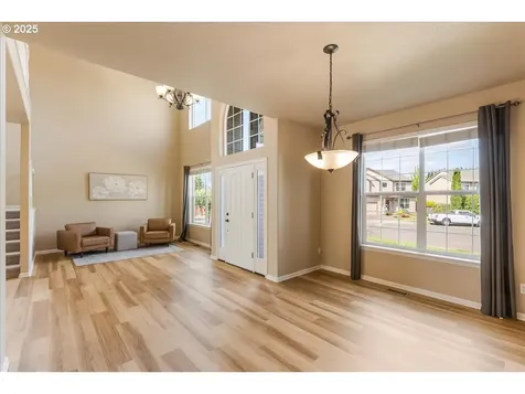 1100 SE Walter Circle Troutdale OR 97060