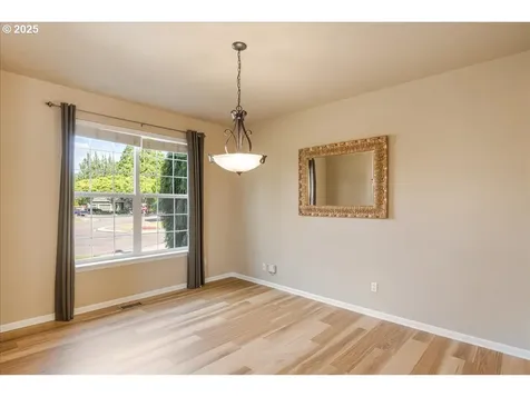 1100 SE Walter Circle Troutdale OR 97060
