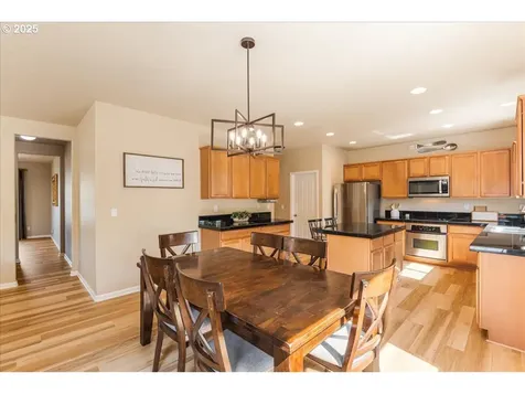 1100 SE Walter Circle Troutdale OR 97060