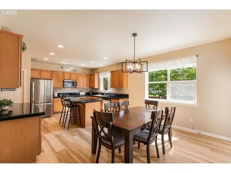 1100 SE Walter Circle Troutdale OR 97060